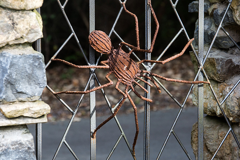 20140928 5576VRAw [D~SHG] Spinne, Skulptur, Paschenburg/Pagenburg, Rinteln, Schaumburg