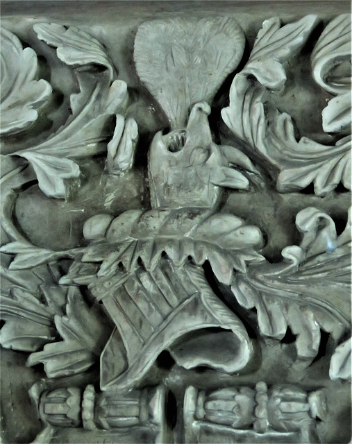 ashdon church, essex , boar's head crest with peacock feathers, heraldry on c16 tomb of richard tyrrell +1566 (1)