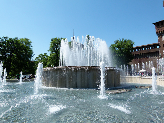 Am Brunnen vor dem Tore...