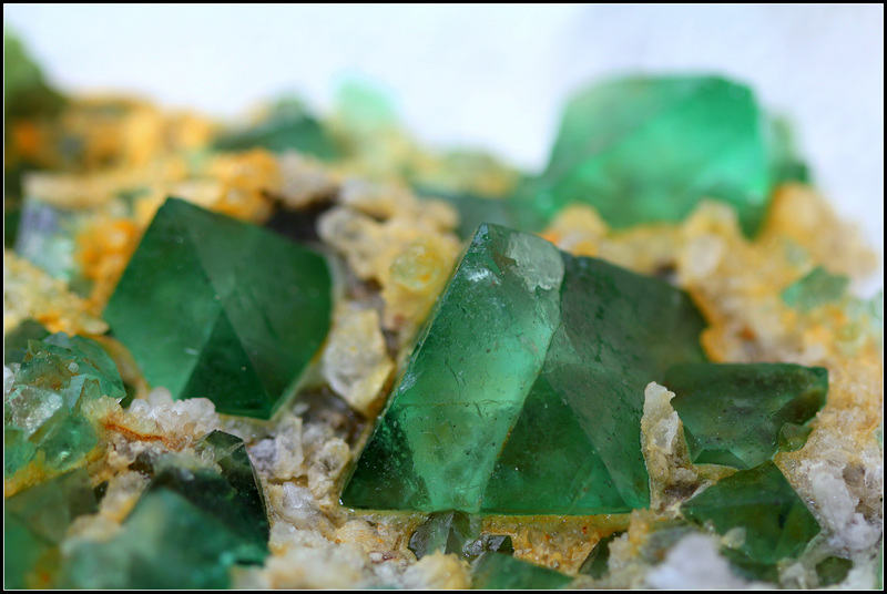Les pyramides cachées - fluorite octaédrique