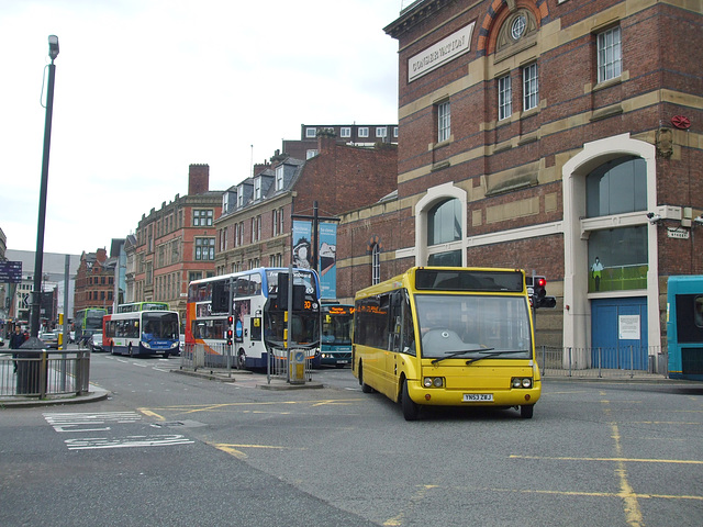 DSCF8073 Cumfybus YN53 ZWJ in Liverpool - 16 Jun 2017