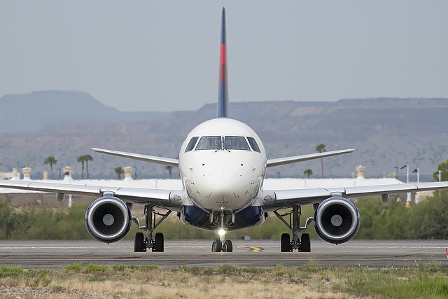 Delta Air Lines Embraer ERJ-175 N283SY