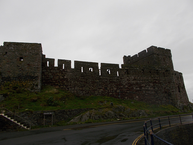 IoM[1] - Peel Castle overlooking the harbour