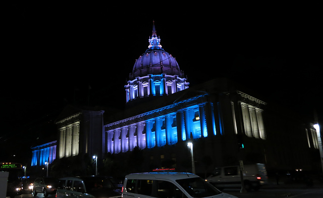 SF City Hall in Rainbow Colors (1371)