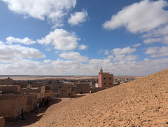 Depuis le cimetière / View from the cemetery