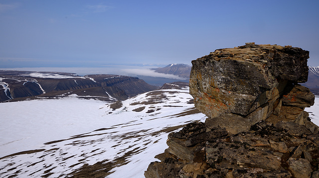 Trollsteinen Hike