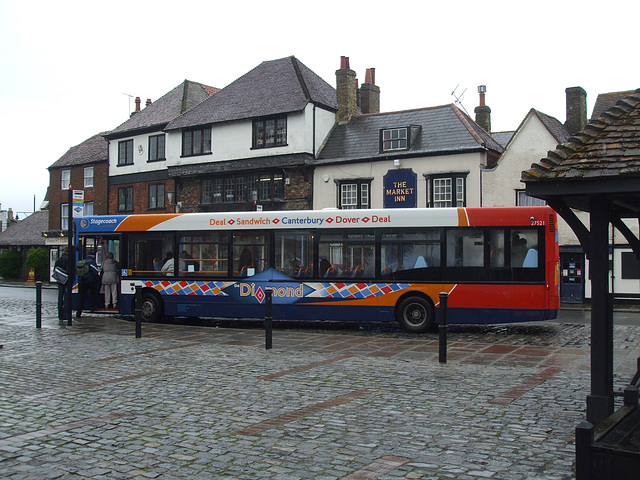 DSCF9379 Stagecoach (East Kent) GX06 DZC