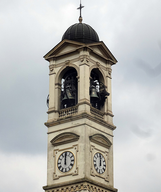 Zwölf Uhr Mittags - Twelve o'clock at noon