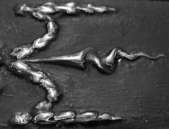 Victorian finger plate,  'E'