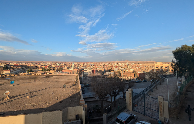 Depuis notre hôtel / View from our hotel