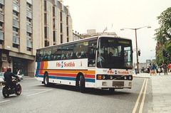 Fife Scottish 504 (IIL 3504 ex E626 UNE) in Edinburgh – 2 Aug 1997 (363-9)