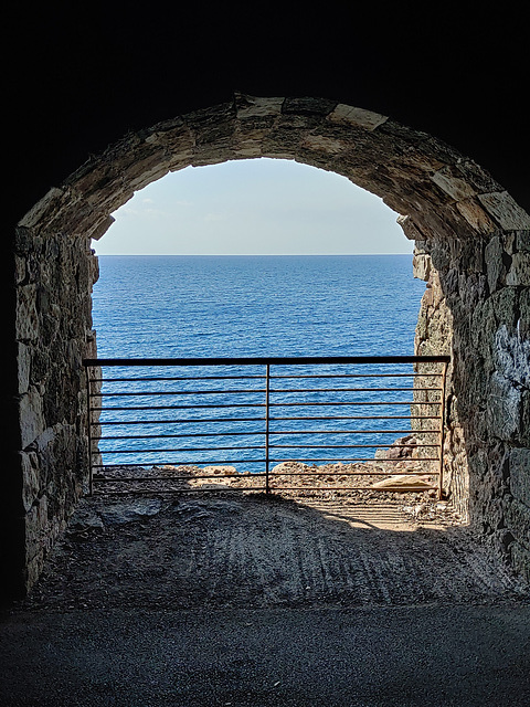 Tunnel View - HFF