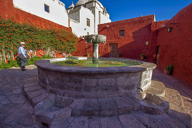 Plaza Zocodover: Convento Santa CAtalina