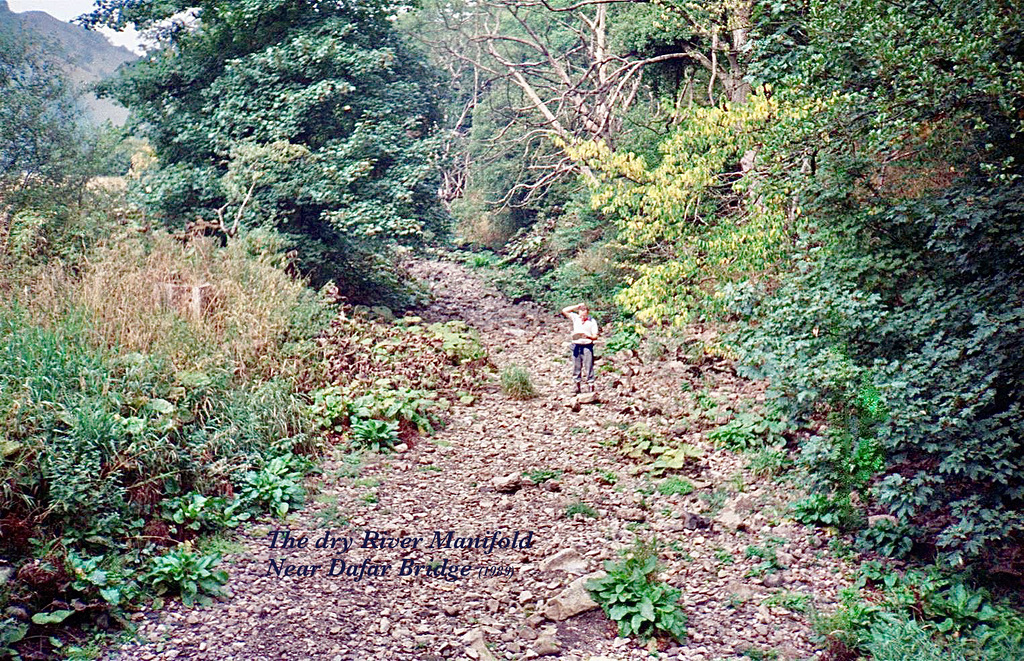 The dry River Manifold near Dafar Bridge (Scan from 1989)