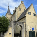 NL - Valkenburg - Bank vor der Burg Den Halder