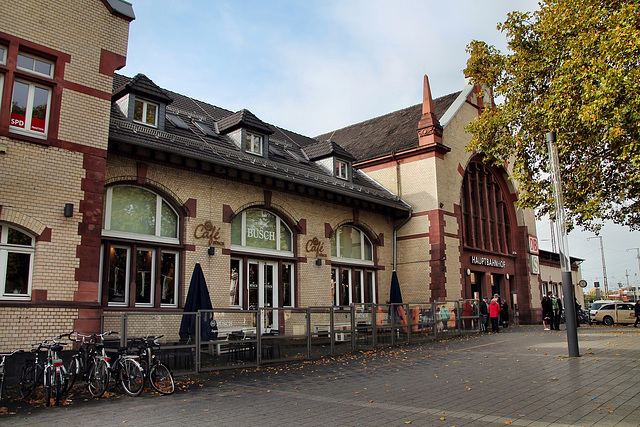 Witten Hauptbahnhof, Empfangsgebäude / 15.10.2022