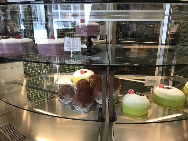 cakes at at Törners