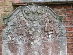 south woodford church, redbridge, london (28) c18 gravestone of mary ellis +1750 with skulls