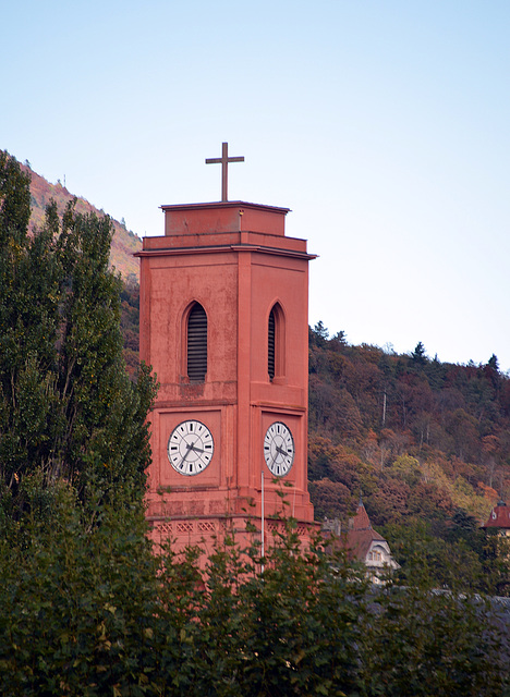 Glockenturm der Katholischen Kirche in Neuenburg - Notre-Dame-de-l’Assomption