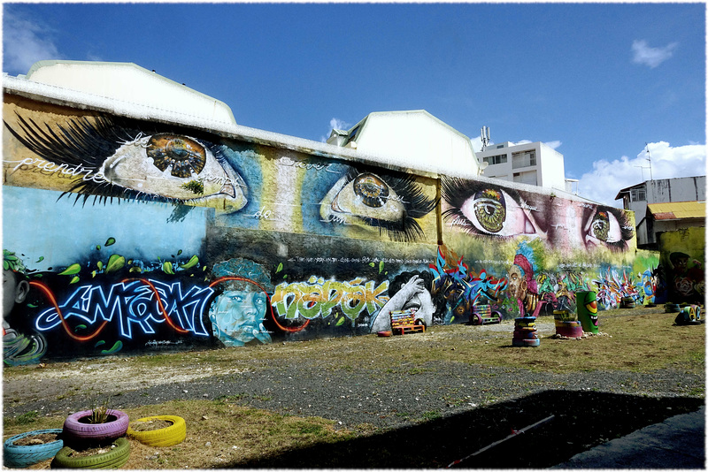 Un oeil sur la ville / Yon je sou vil la