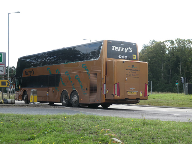 Terry’s Coaches OXK 76 (WA13 GYO) at Fiveways, Barton Mills - 29 Jul 2023 (P1150949)