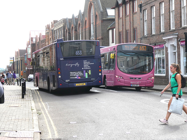 Unō 365 (LF18 AWP) and 370 (BG14 OPC) in St. Albans - 8 Sep 2023 (P1160369)