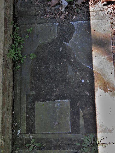 hertingfordbury church, herts, wounded soldiers on c20 paget memorial  (2)