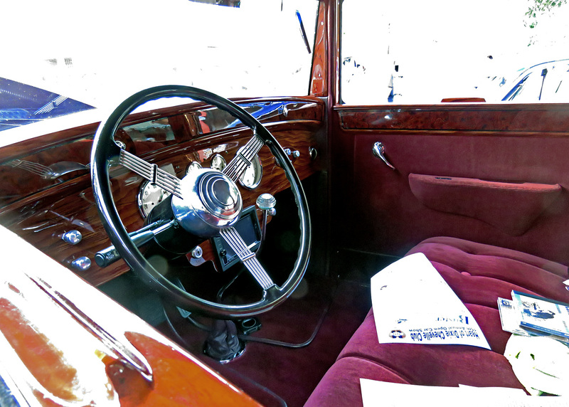 1930 Cadillac V16 - Interior