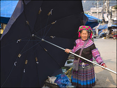 Vendeuse Mhong