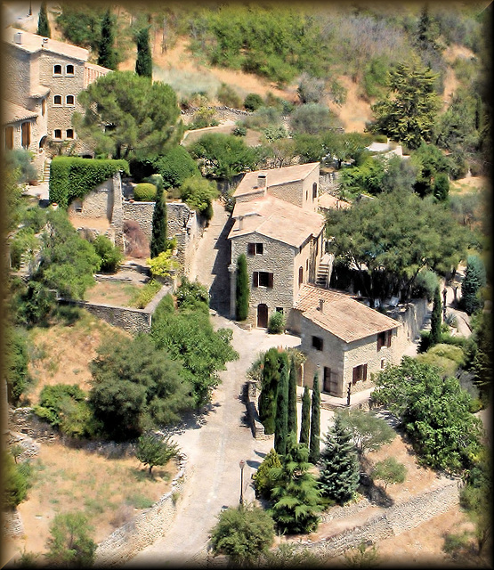 Gordes (84) 8 juillet 2006.