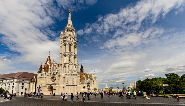 19 05 Budapest Fischerbastei Matthialskirche-107