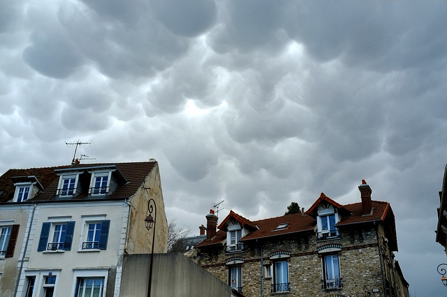 Hier pendant l'orage à Montmorency - Val-d'Oise