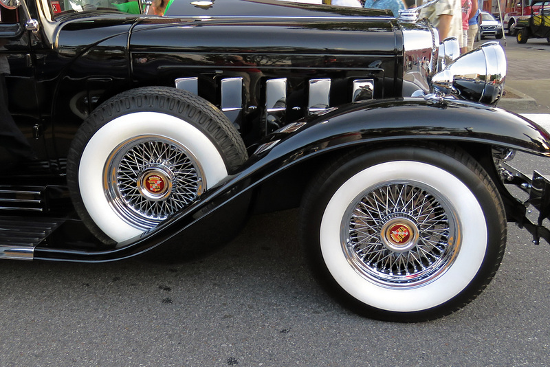 1930 Cadillac V16 - Wheels