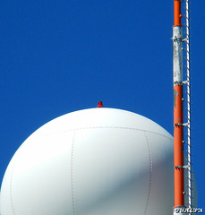 Radarstation des deutschen Wetterdienstes auf dem Feldberg (© Buelipix)