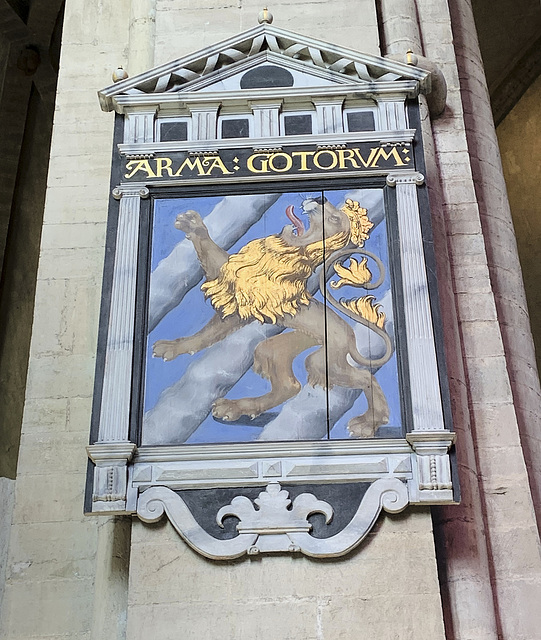 Linköping cathedral, historical coat of arms of Götaland