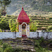 Tempel in einem Tal in Uttarakhand 2012
