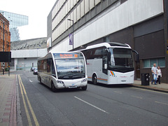 DSCF9346 igo KX15 BHJ and  Travellers Choice 7622 UK (EL08 BUS) in Birmingham - 19 Aug 2017