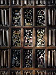 decorated linenfold panelling