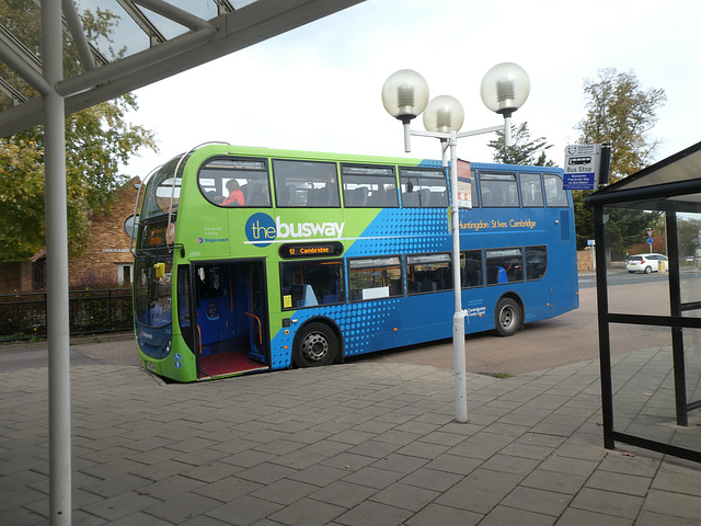 Stagecoach East (Cambus) 15220 (YN15 KHT) in Newmarket - 19 Oct 2022 (P1130817)