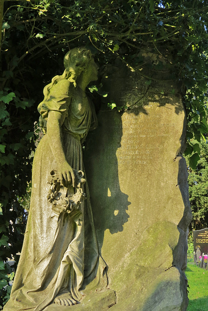 st. marylebone / east finchley cemetery, london