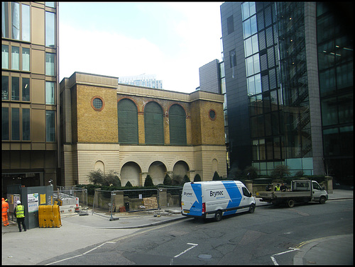 Jubilee Gardens, Outwich Street