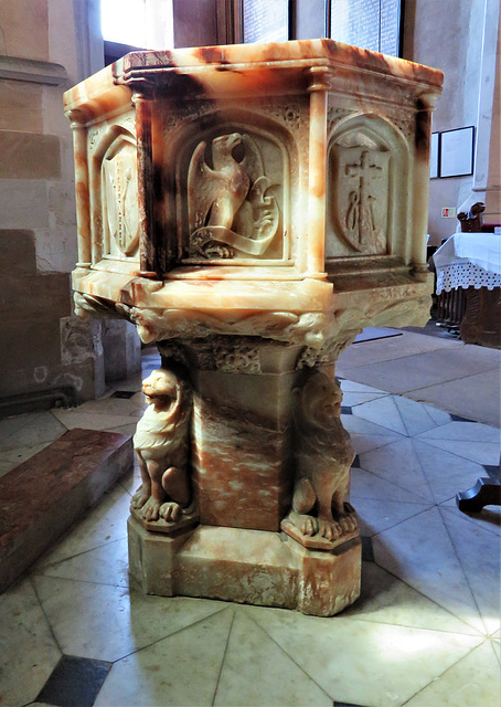 hertingfordbury church, herts , c19 alabaster font of c (2)