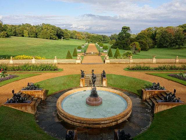 Fountain and the Broad Walk