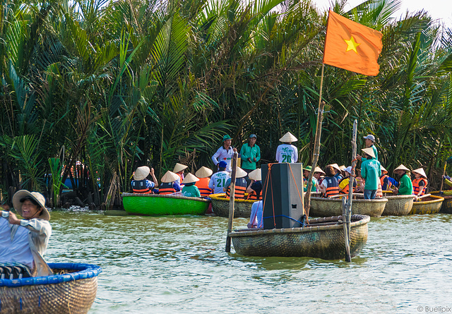 unterwegs auf dem Sông Thu Bồn bei Hội An (© Buelipix)