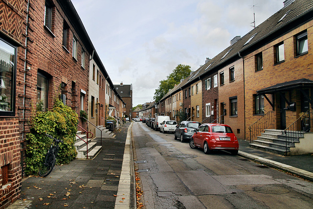 Peter-Zimmer-Straße (Moers-Hochstraß) / 3.10.2022