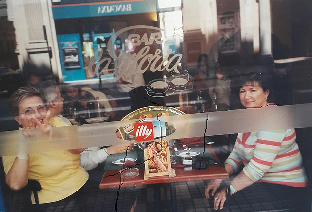 al Bar illy ..per un buon caffè e molte chiacchiere