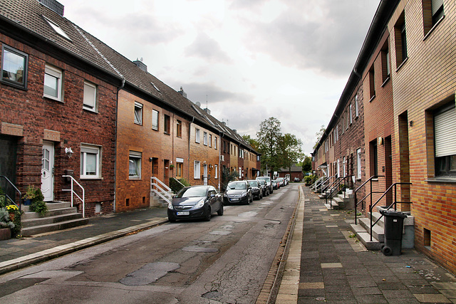 Peter-Zimmer-Straße (Moers-Hochstraß) / 3.10.2022