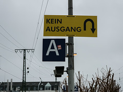 Bahnhof Köln-Süd - Wo ist der Ausgang?