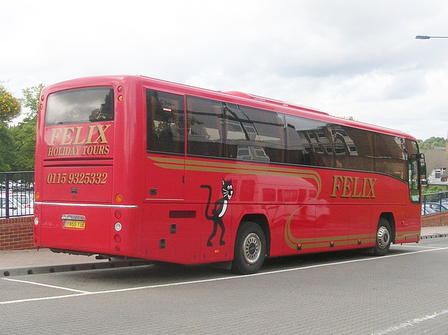 DSCN2340 Felix Coaches (Derbyshire) YN55 YSE in Bury St. Edmunds - 13 Aug 2008 DSCN2340 Felix Coaches (Derbyshire) YN55 YSE in Bury St. Edmunds - 13 Aug 2008