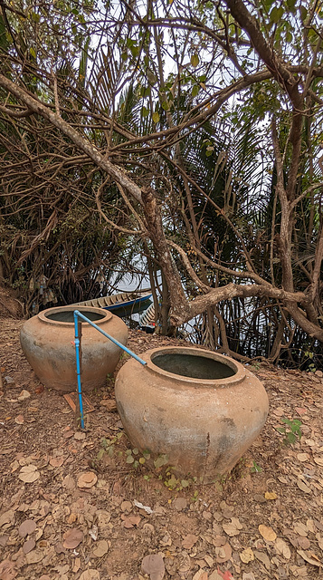 Deux jarres / Two jugs
